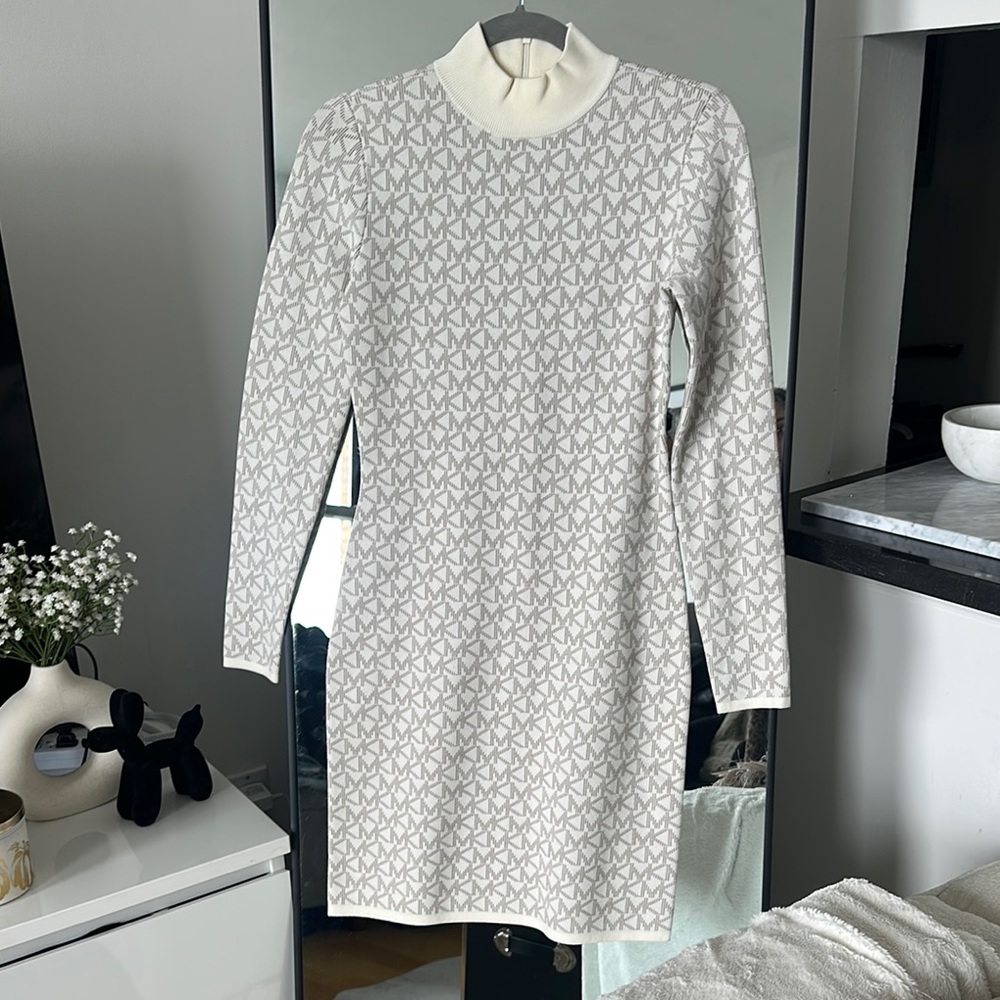 Michael Kors Vanilla Logo Long Sleeved Dress
